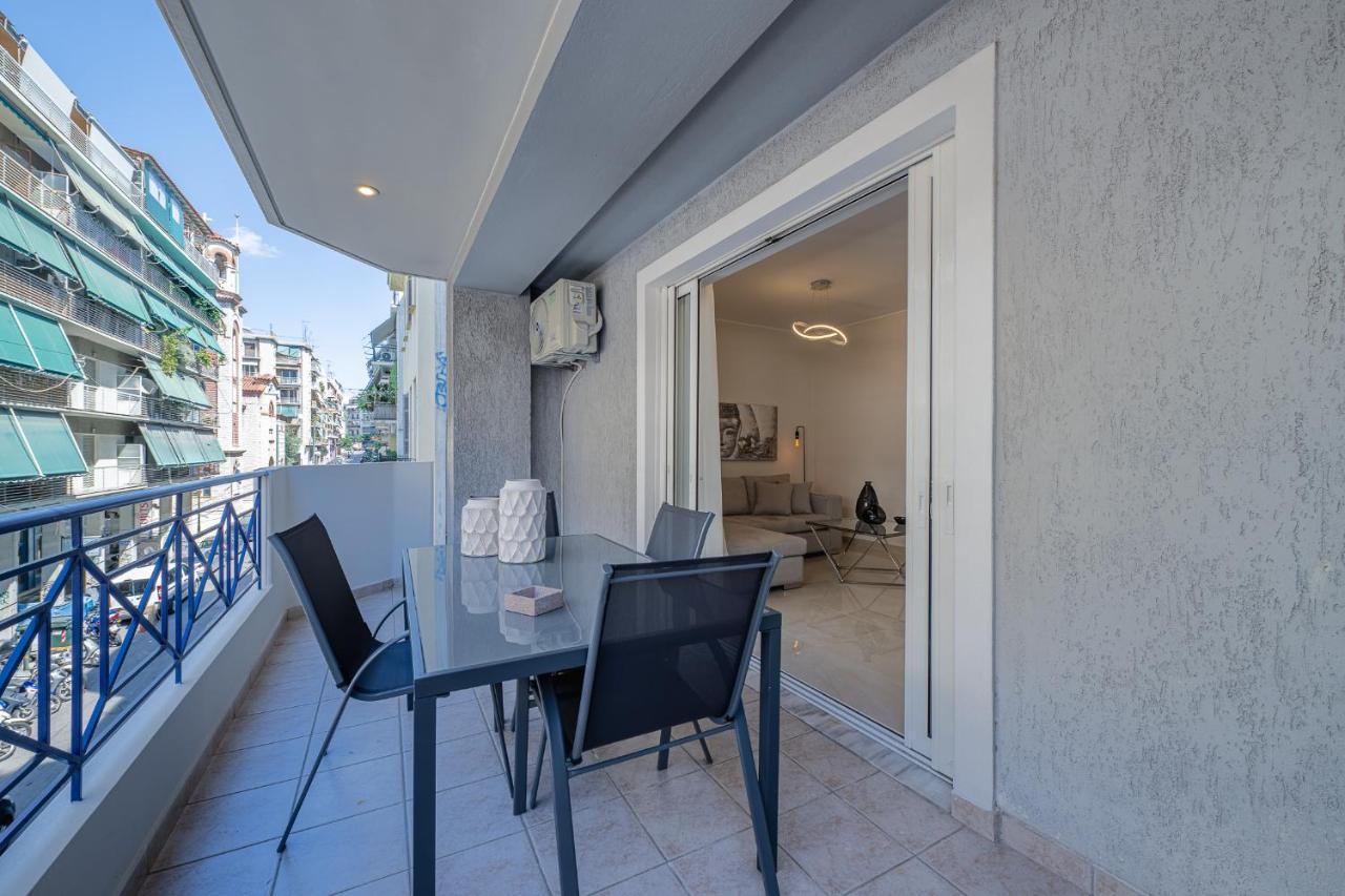 Acropolis Cozy Apartments เอเธนส์ ภายนอก รูปภาพ