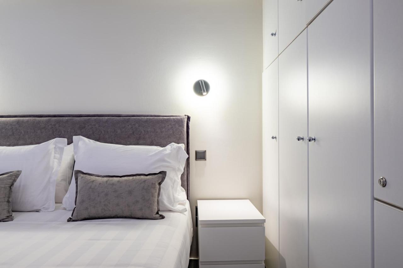 Acropolis Cozy Apartments เอเธนส์ ภายนอก รูปภาพ