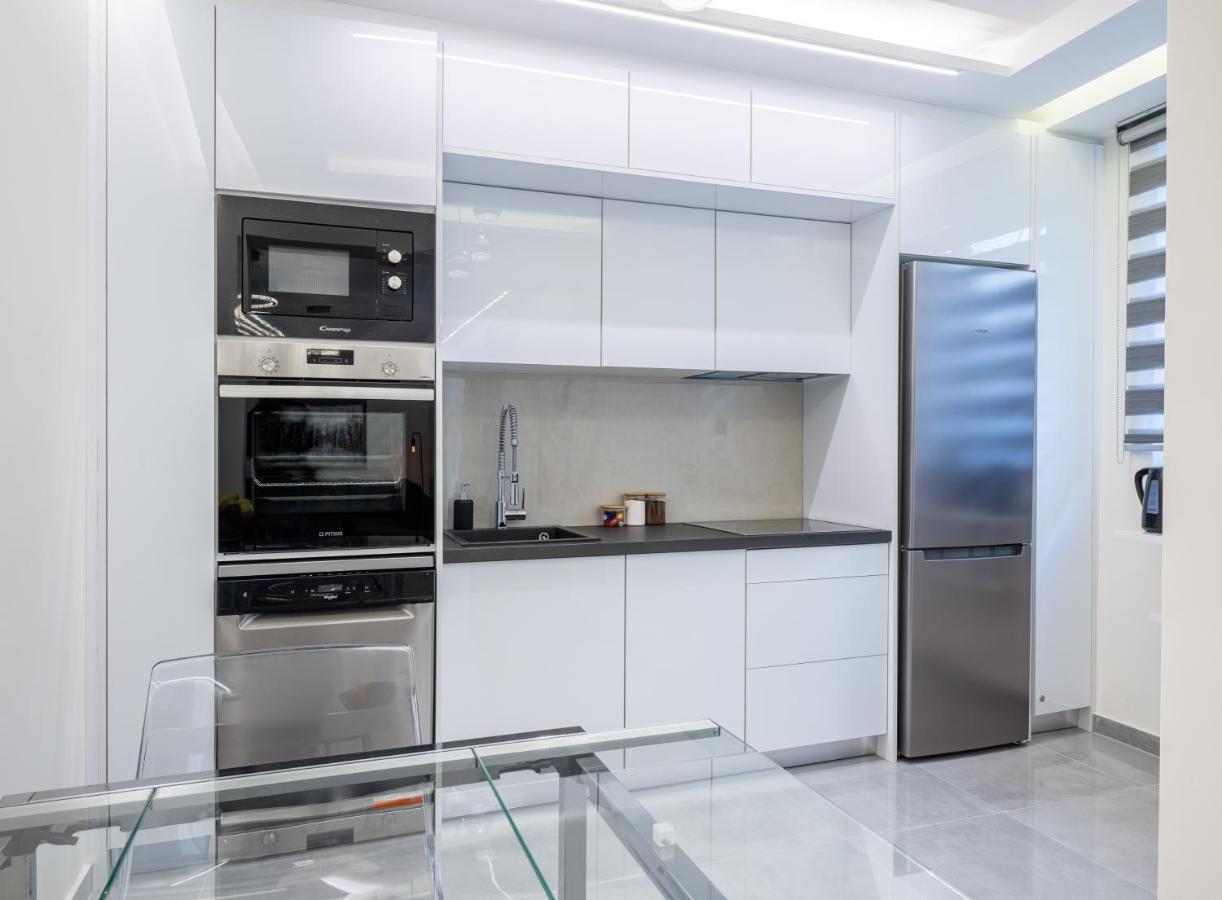 Acropolis Cozy Apartments เอเธนส์ ภายนอก รูปภาพ